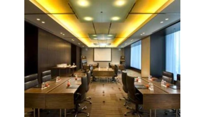 Hotel Conrad Tokyo poza 8